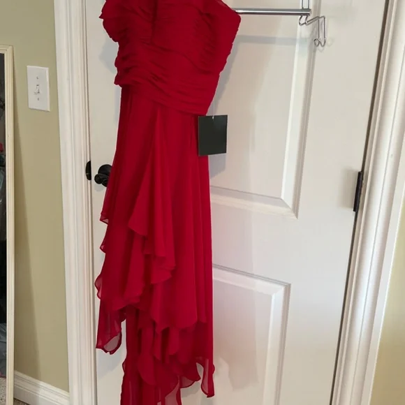 Gorgeous Arden B red flowing tiered dress, M. NWT - Picture 8 of 11